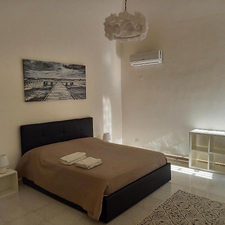 Di Fronzo Guest House T Triggiano Dış mekan fotoğraf