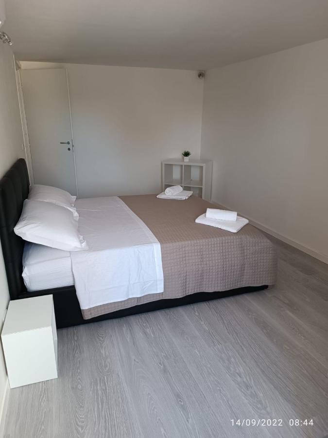 Di Fronzo Guest House T Triggiano Dış mekan fotoğraf